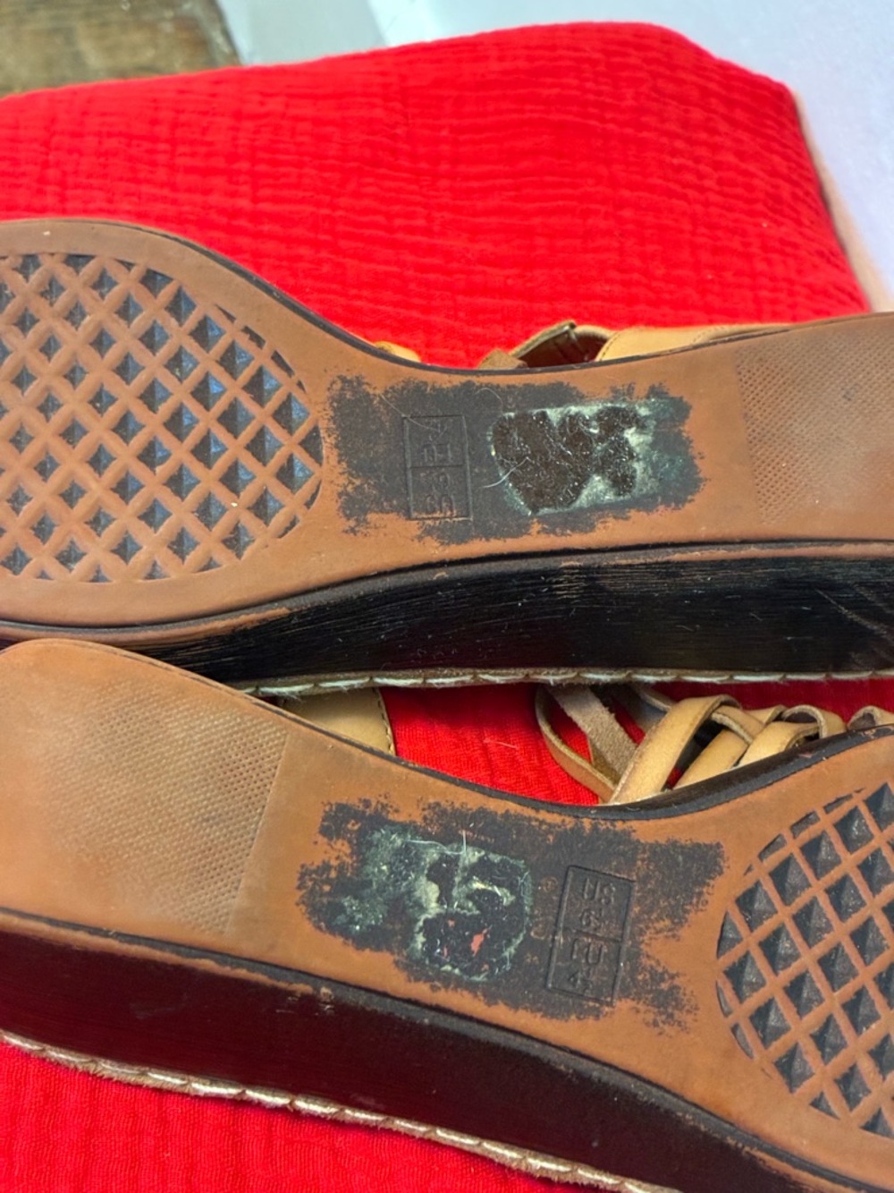 Vintage 80s Tan Woven Leather Huarache  Slingback Sandals w/ Low Wedge Heels - Picture 8 of 10
